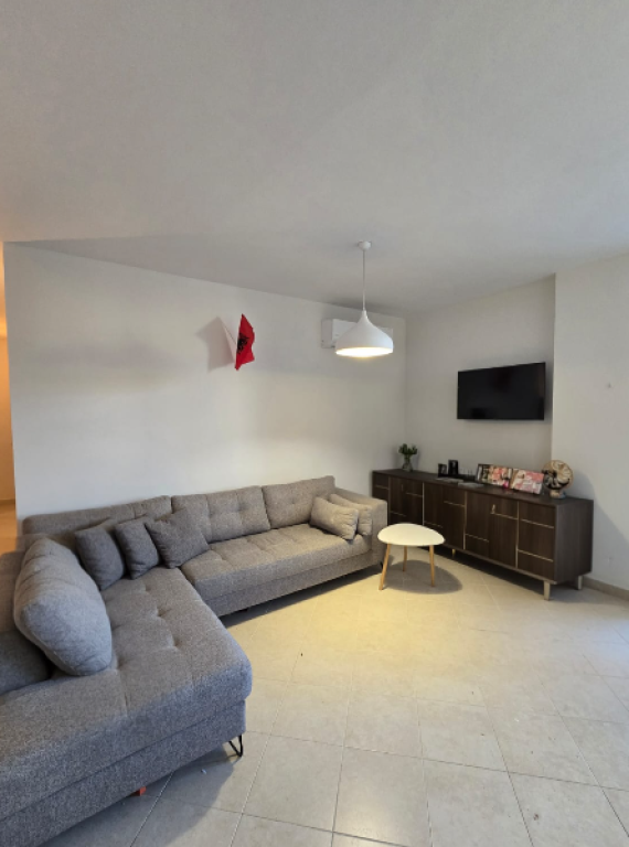 🏠 Appartamento 2+1+2 in affitto – Via Kosovareve