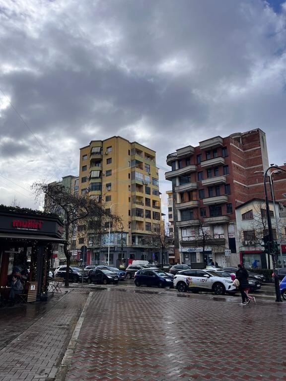 For sale, Apartment 2+1, 21 Dhjetori, Tirana