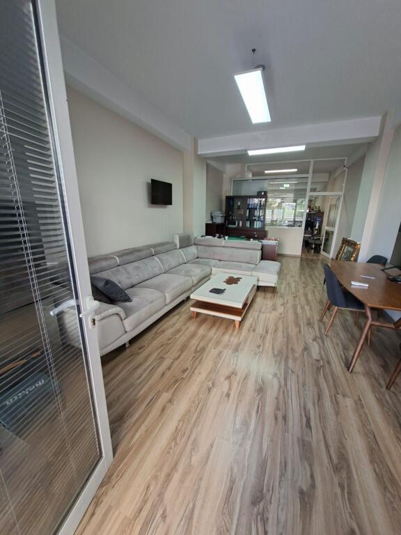 VENDESI IN VENDITA ASTIR 313.800 €
