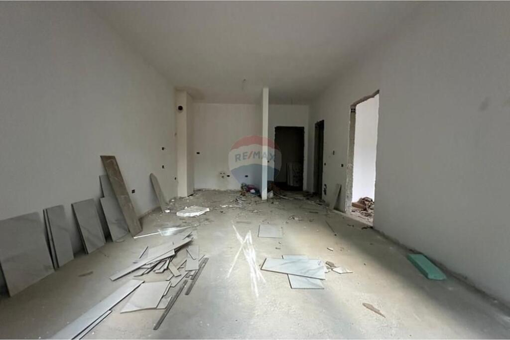Apartment 1+1 for sale in Porcelan