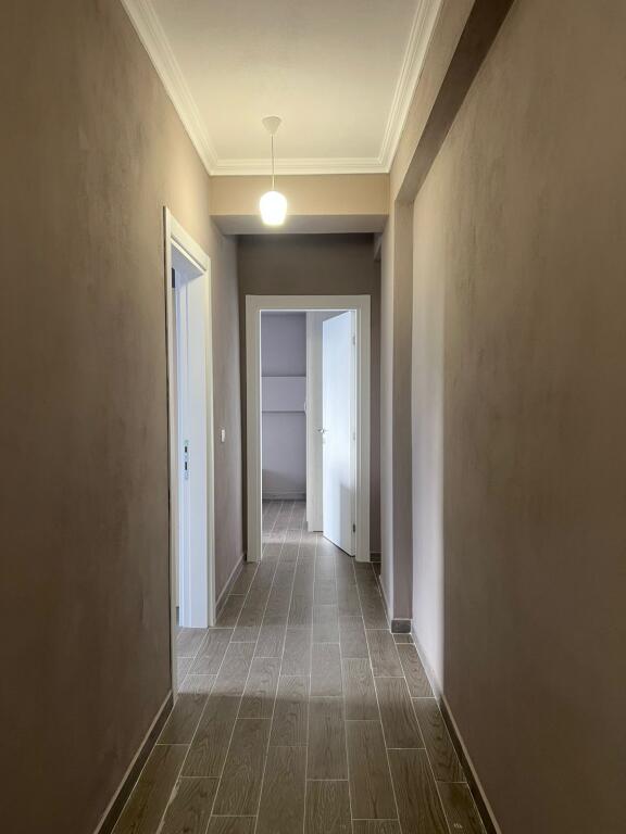 APARTAMENT ME QERA 2+1+PARKIM KODRA E DIELLIT 2 700 EURO