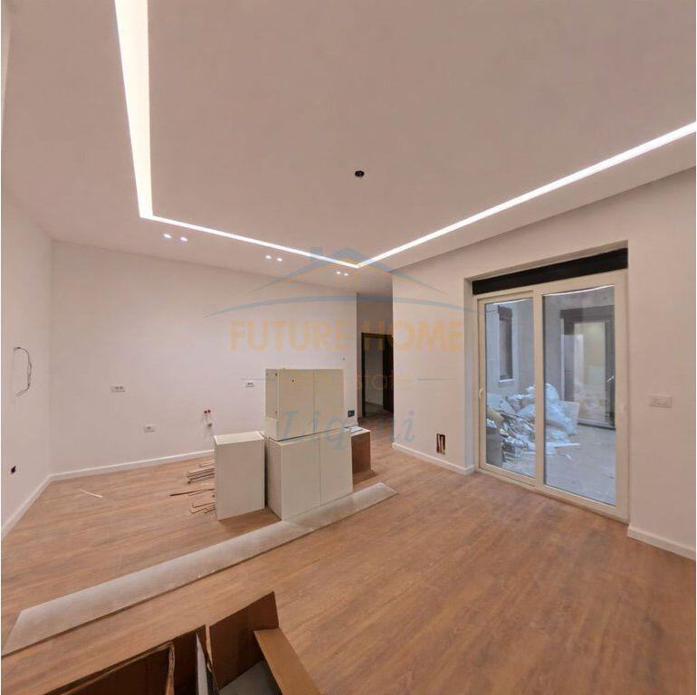 For sale, Apartment 1+1, Eduard Mano Street, Dry Lake, Tirana.