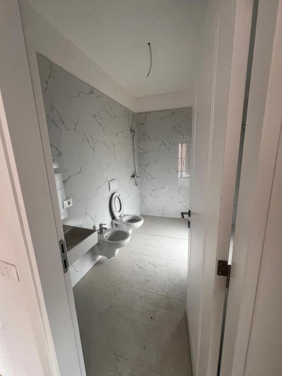 🏢 UFFICIO IN AFFITTO📍 Nuovo Boulevard💶 Prezzo: 690 EUR / mese (parcheggio incluso)