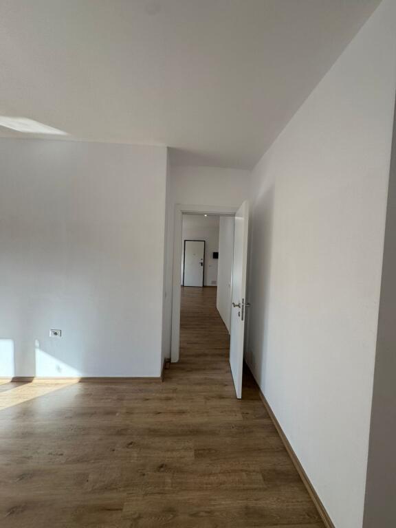 Vendiamo appartamento 2+1 in Via E. Elbasani a Xibraku