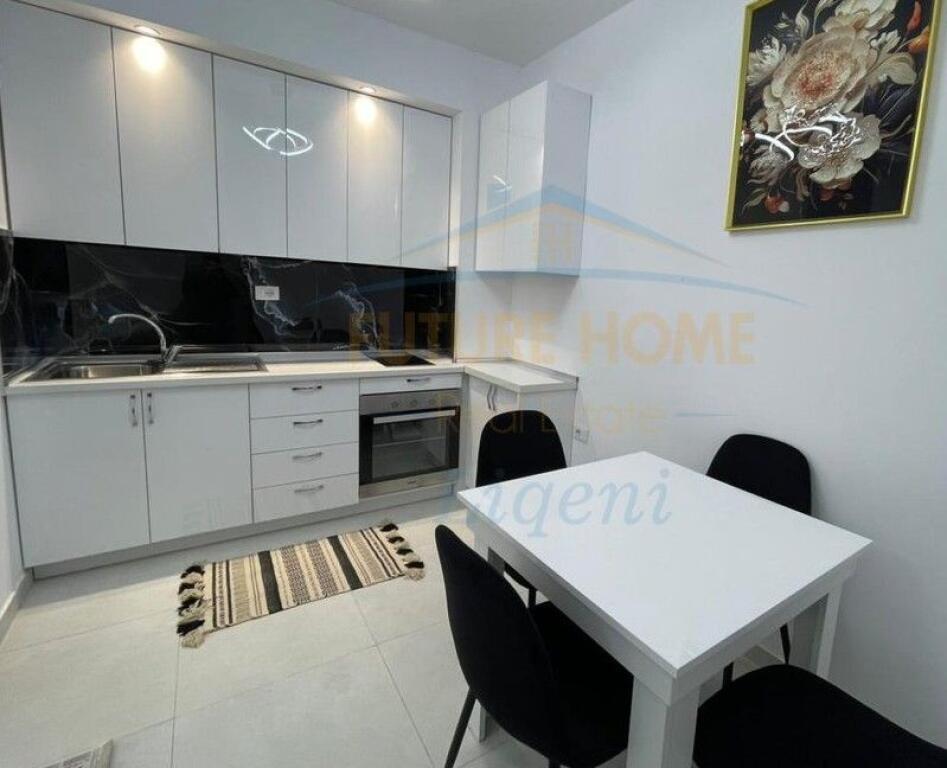 Apartament 1+1 me qera tek Kopshti Botanik.