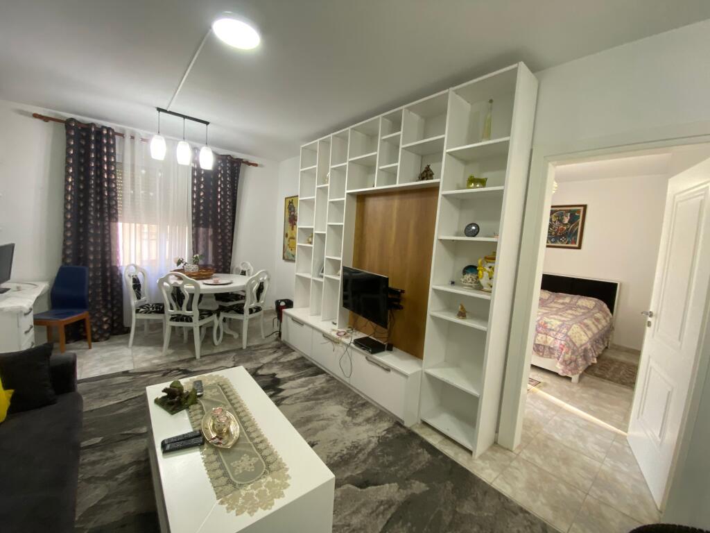 1+1, furnished at dixhitalbi in the municipality of Parisi, 600 euros