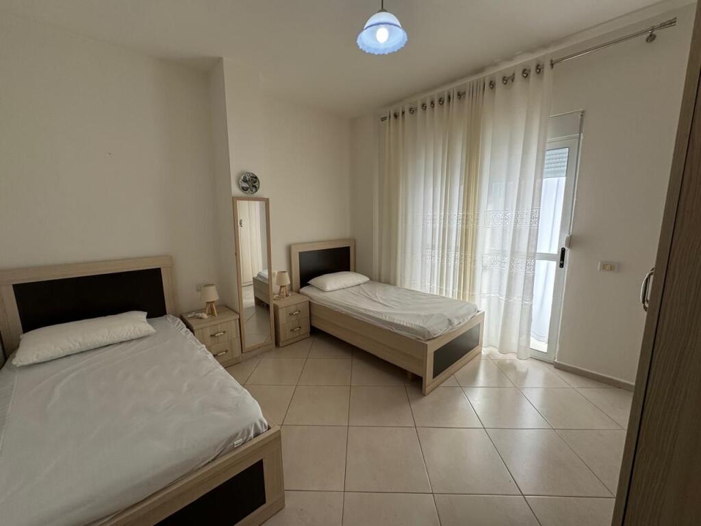 Appartamento 2+1 in affitto vicino al tribunale di Durazzo