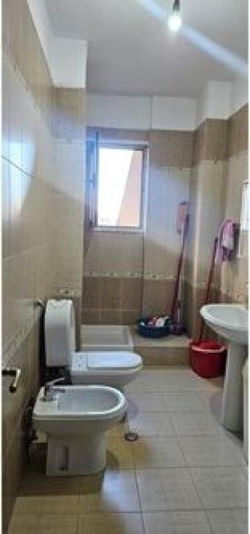 Appartamento - In Affitto - Pazari i Ri, Tirana