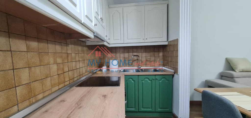 Apartament 2+1 me qera Sheshi Willson