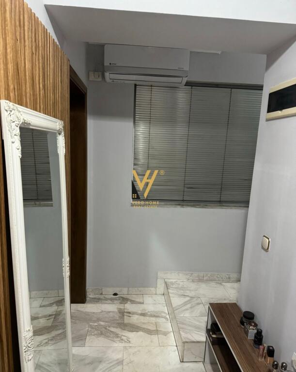 JEPET APARTAMENT 1+1 ME QIRA TE STADIUMI DINAMO 50.000 LEKE