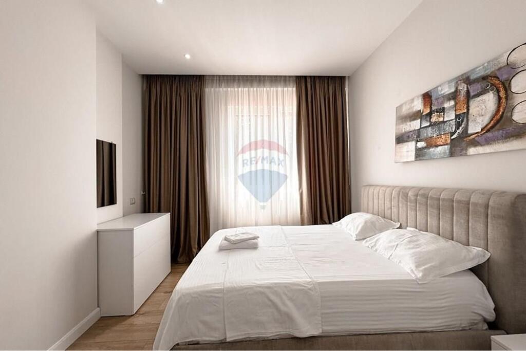 Apartment block for sale in Porcelan