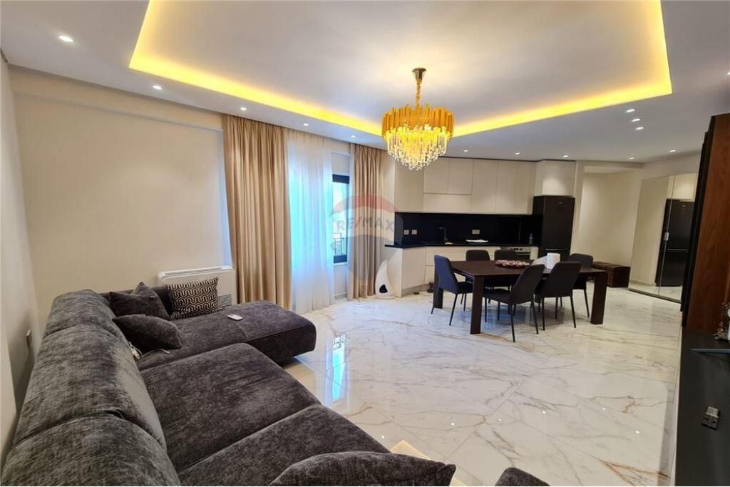 Apartament 2+1 per qira tek Ministria Drejtesis!
