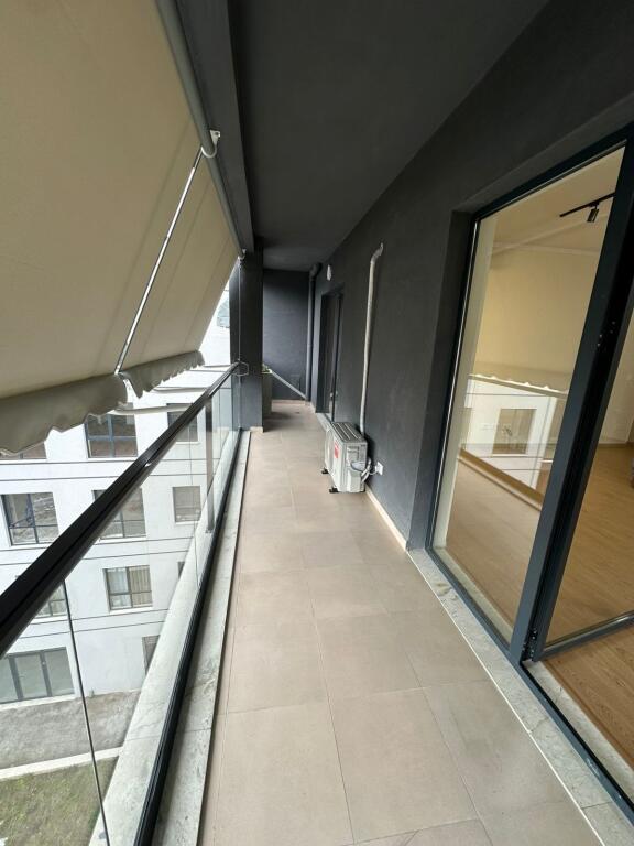 Apartament 2+1 ne fund te rruges 5 Maji