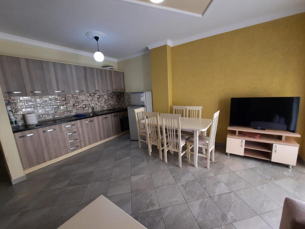 Jepet apartament me qera 2+1 LAGJA 13 DURRES me pamje deti