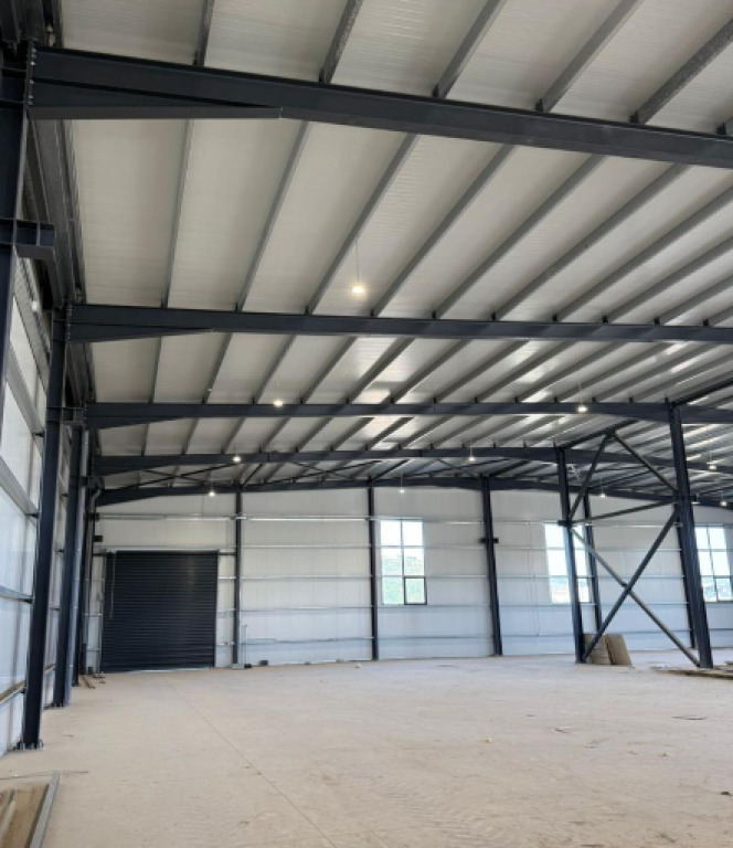 🏭 Kapanon me qira – Vaqarr-1,100m2