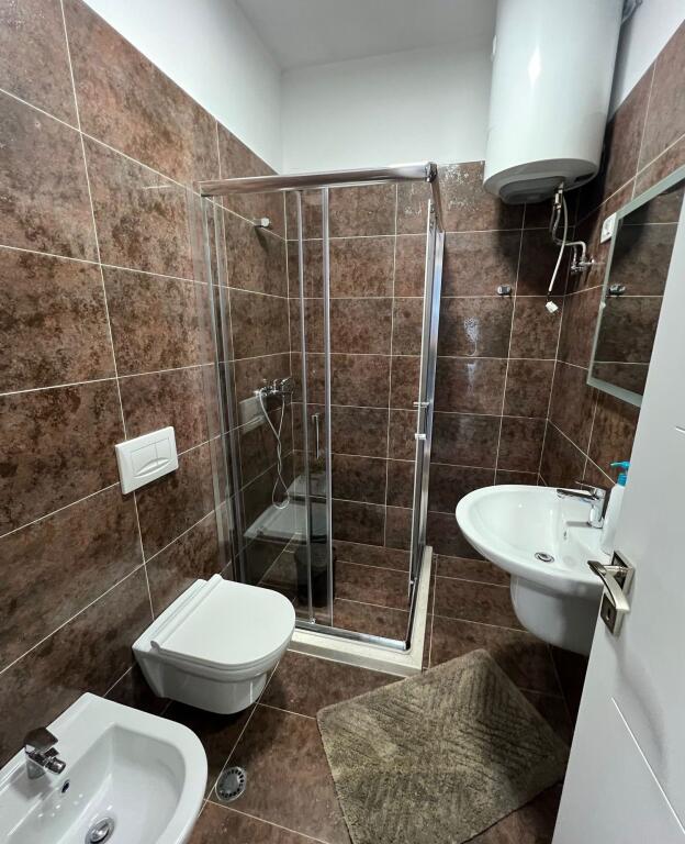 📌 Jepet me Qira Apartament 2+1+2 –Kompleksi Aura