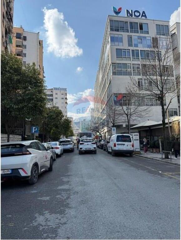 Ufficio - In Vendita - Comune di Parigi, Tirana(ID: 530491001-569)