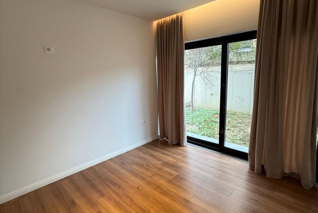 Al Lago Farka, Appartamento 2+1 Arredato in Vendita con Veranda, Giardino e Posto Auto!