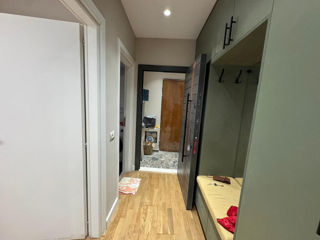 Jepet me qira apartamente 1+1, te Pavaroti