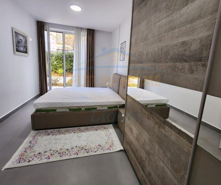 Affitto, Appartamento 2+1+Veranda+Posto Auto, Complesso Forest, Tirana