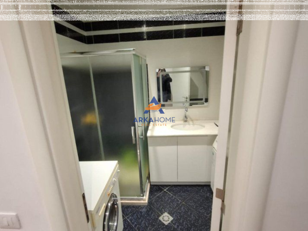 AFFITTASI APPARTAMENTO 1+1+BALCONE "TE ZOGU I ZI" 600 EURO