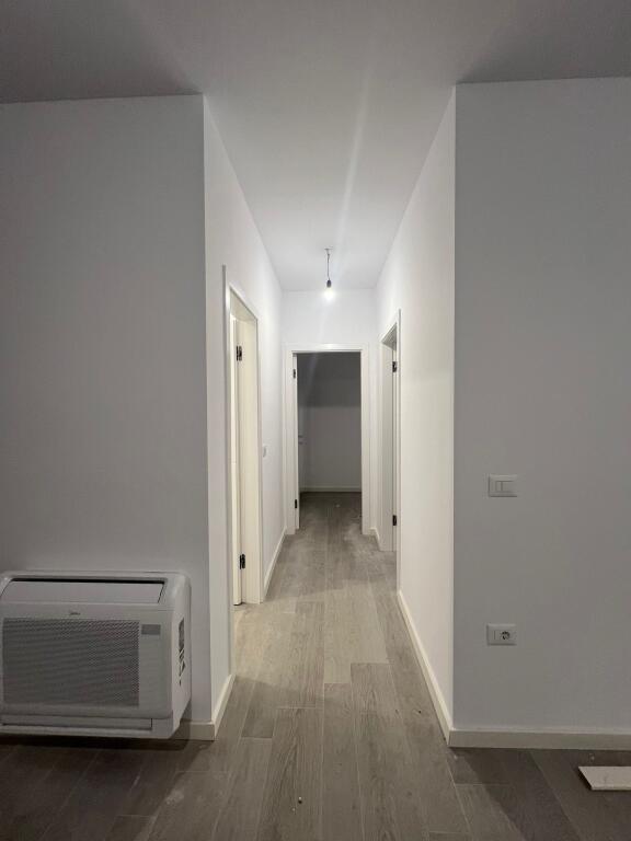 🏢 Ufficio in affitto 2+1+2 – Via Dritan Hoxha (Aura) 