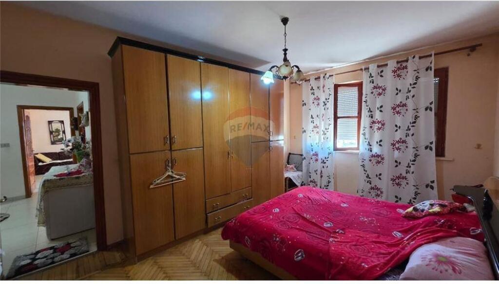 🏢 Appartamento 2+1 in Vendita – Centro di Vlora, vicino al Municipio