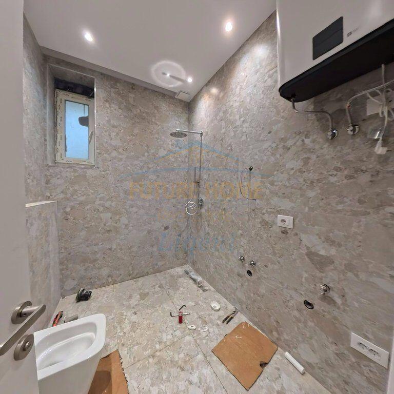 For sale, Apartment 1+1, Eduard Mano Street, Dry Lake, Tirana.