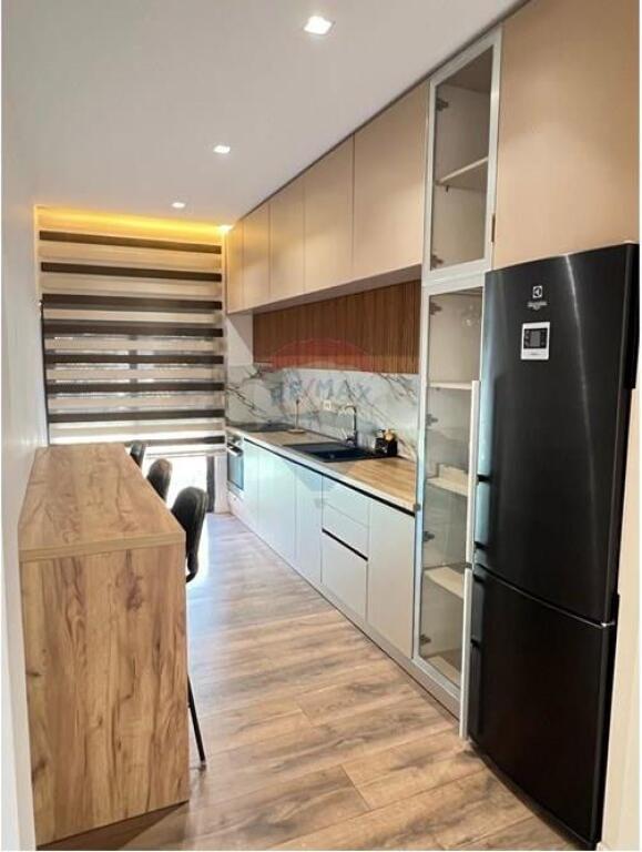 Apartment 2+1 for sale – Elbasanit Street, Tirana