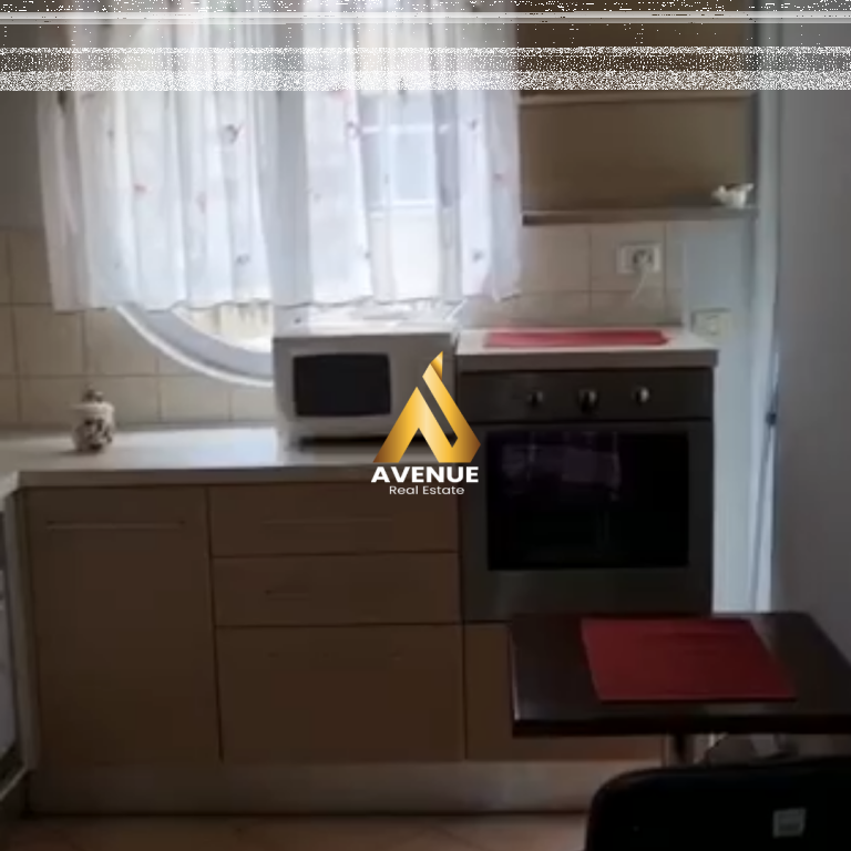 Jepet me qira apartament 2+1 – Komuna e Parisit, Tiranë