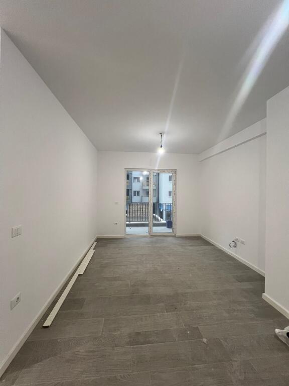 🏢 Ufficio in affitto 2+1+2 – Via Dritan Hoxha (Aura) 