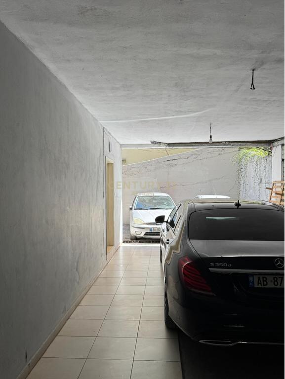 APPARTAMENTO IN AFFITTO 2+1+2 CON PARCHEGGIO A KODRA E DIELLIT