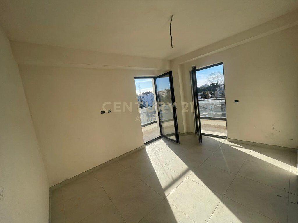 Apartment 1+1 for Sale – Mali i Robit, Golem !! 77,000 €