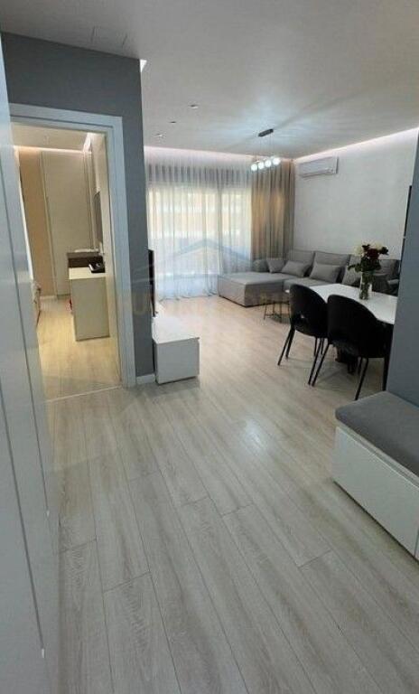 Shitet , Apartament 1+1 , Fiori Di Bosco.