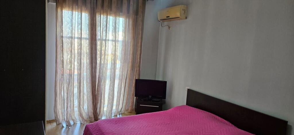 Apartament 2+1+Ballkon me Qira tek Pazari i Ri