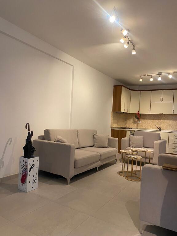 OFFICE FOR RENT 80 M2 MYSLYM SHYRI 600 EURO