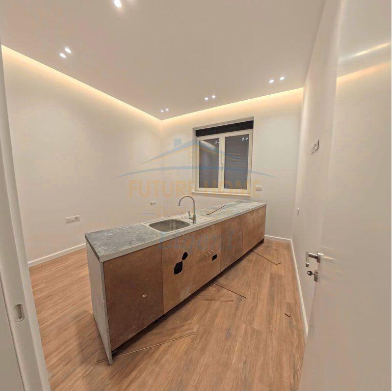 For sale, Apartment 1+1, Eduard Mano Street, Dry Lake, Tirana.
