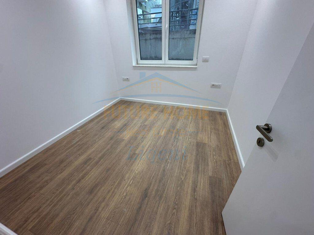 For sale, Apartment 1+1, Eduard Mano Street, Dry Lake, Tirana.