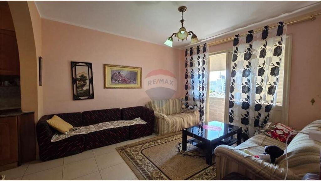 🏢 Appartamento 2+1 in Vendita – Centro di Vlora, vicino al Municipio