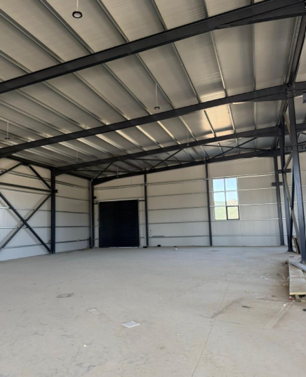🏭 Kapanon me qira – Vaqarr-1,100m2