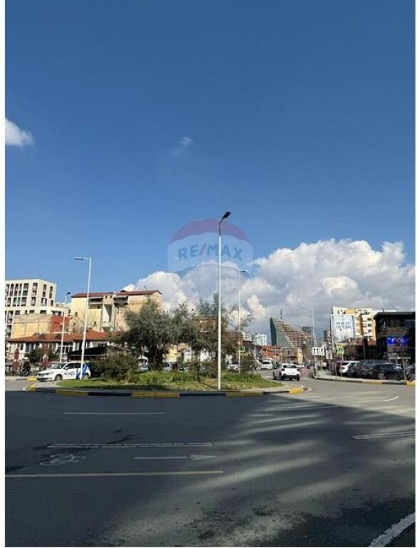 Ufficio - In Vendita - Comune di Parigi, Tirana(ID: 530491001-569)