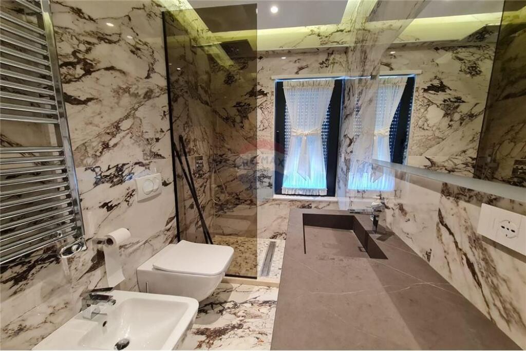 Apartament 2+1 per qira tek Ministria Drejtesis!