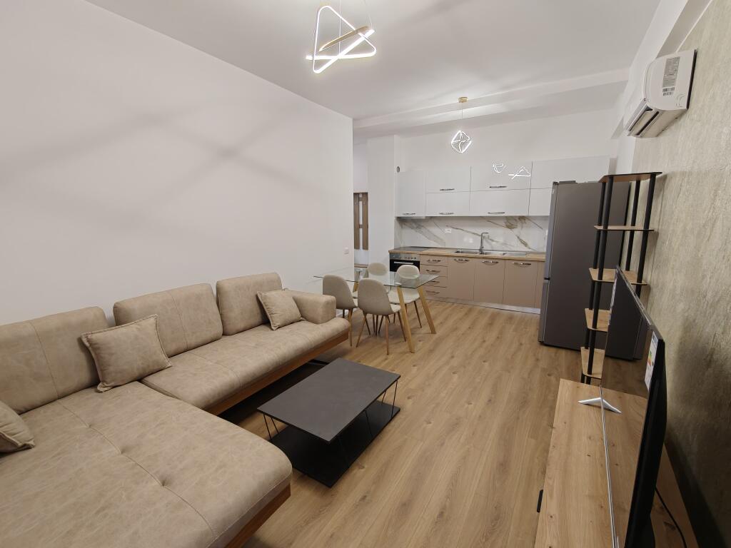 APARTMENT FOR RENT 1+1 SHKOZE 45,000 LEKE