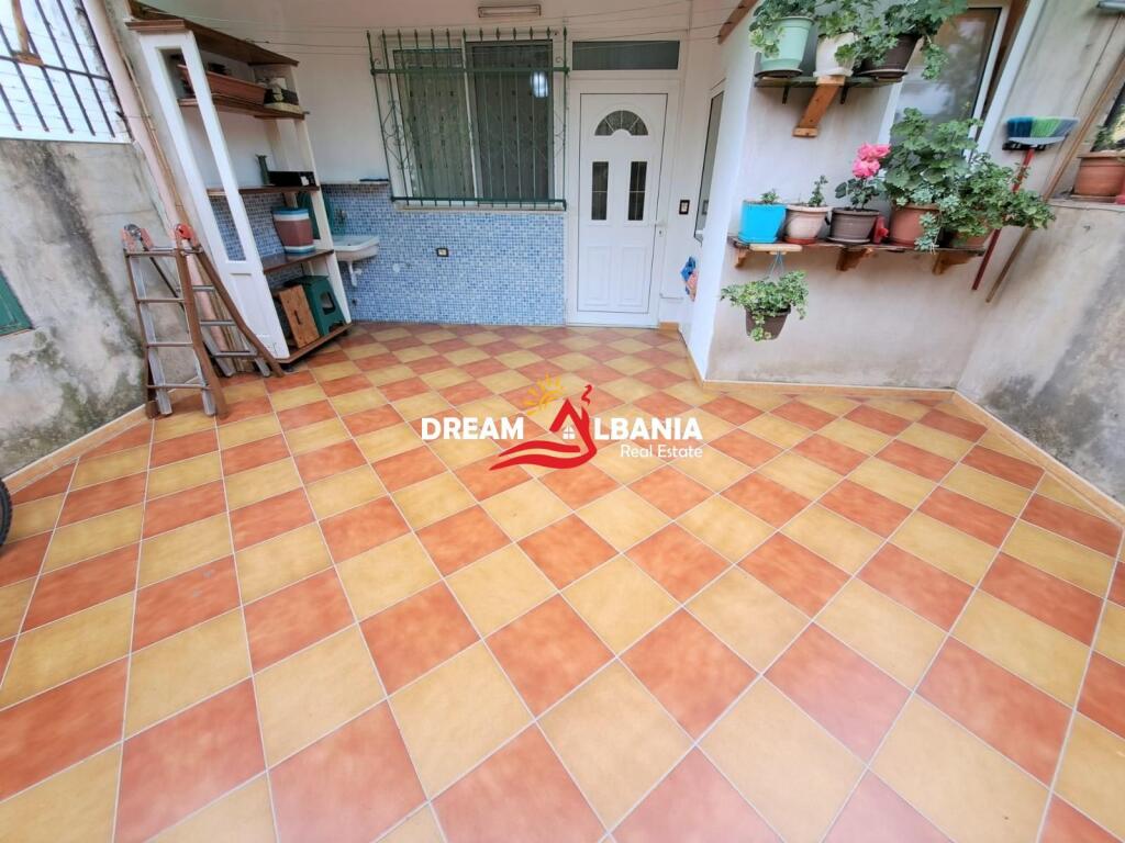 Apartament dublex 3+1 me verande dhe 1 dhome bodrum ne shitje ne rrugen Jordan Misja ne afersi te Gjykates se Krimeve te Renda ne Tirane (ID 4139139)
