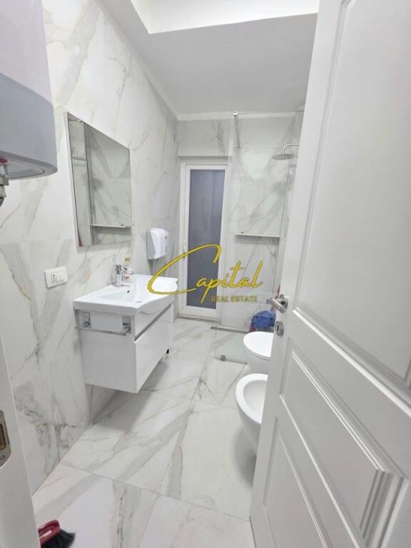 OFFICE FOR RENT 110 M2 KAVAJES STREET 800 EURO