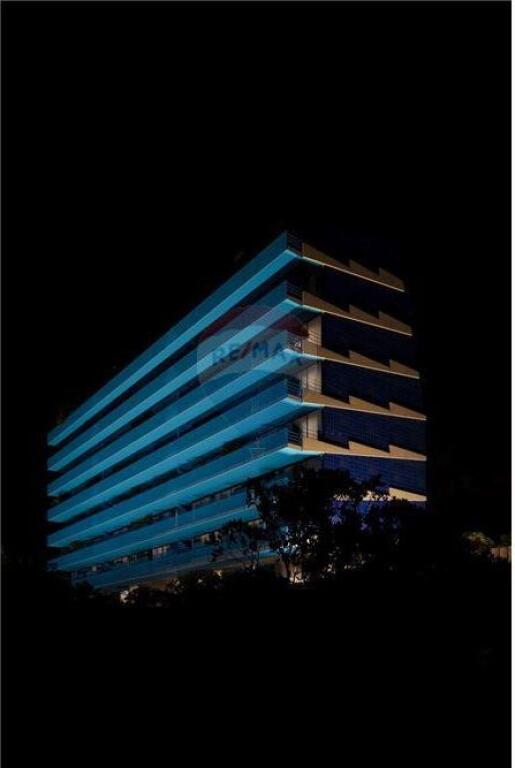 🏢 Apartament 1+1 për Shitje – Lungomare, Vlorë