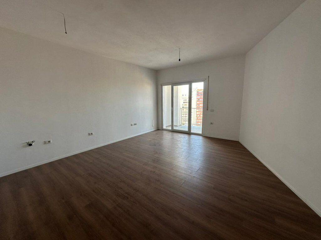 Vendiamo appartamento 2+1+2 in Via Barrikadave 283.000 € Superficie totale 110m2