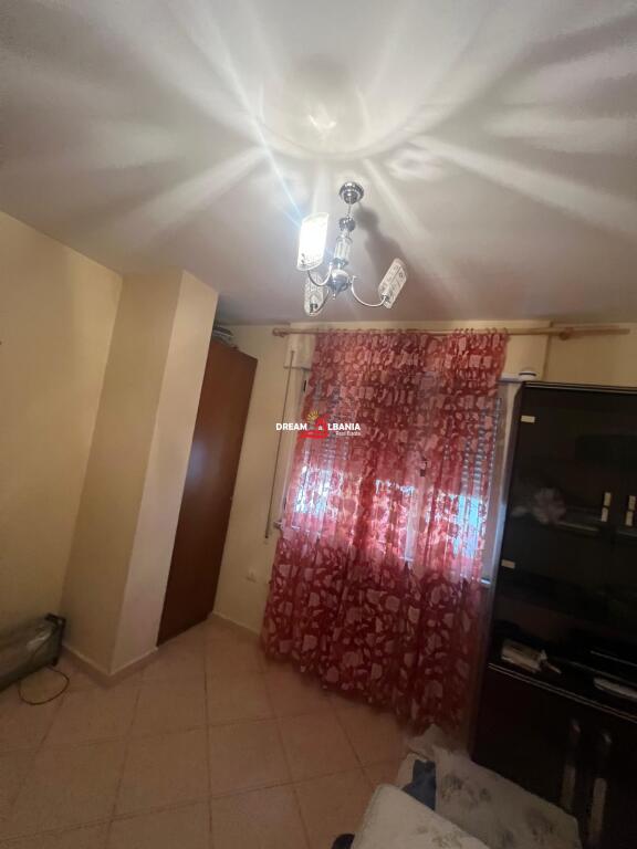 Apartament me qera 2+1+2wc me Post Parkimi prane Kodres Diellit, Tirane (ID 42215463)