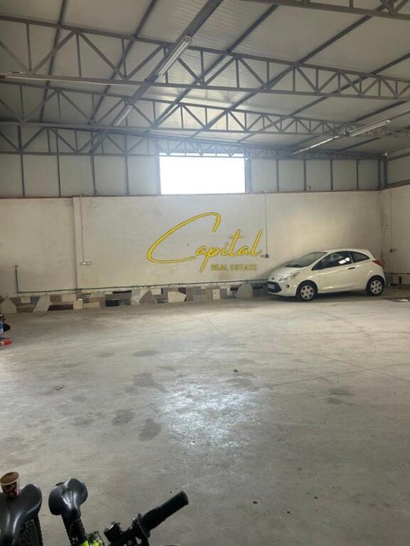 WAREHOUSES FOR RENT 700 M2 KINOSTUDIO 3,500 EURO
