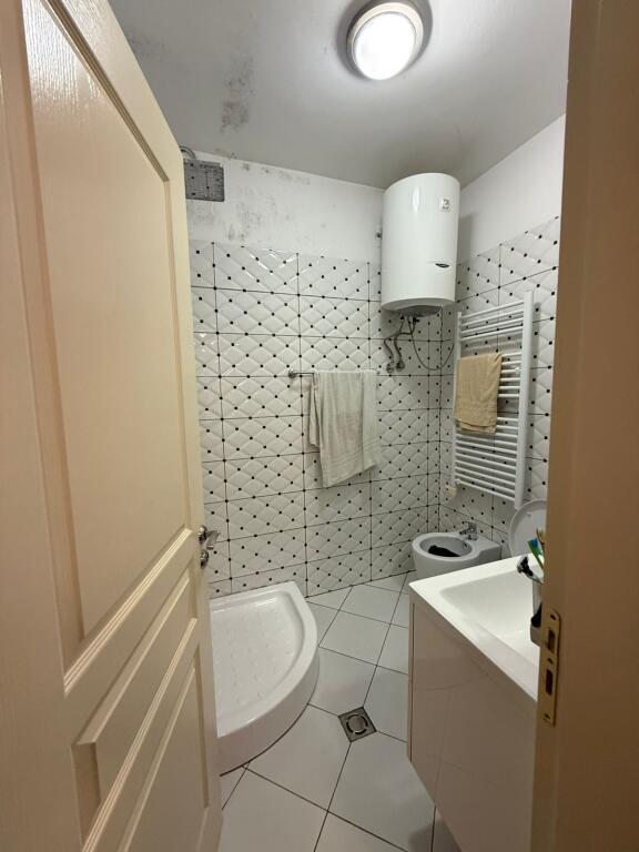 2+1 apartment for sale in Unaza e Re Astir
